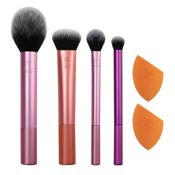 Real Techniques Everyday Essentials Makeup Brush Set with Bonus Miracle Complexion Sponge